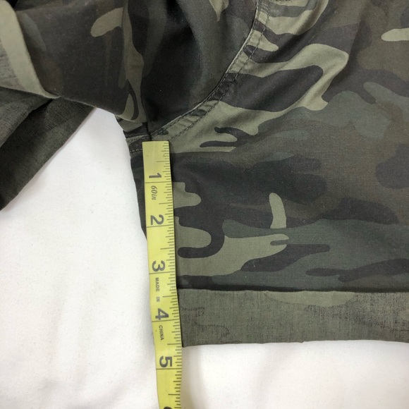 Social Standard by Sanctuary Boardwalk Elastic Back Green Camo Cuffed Shorts XXL - Picture 12 of 15